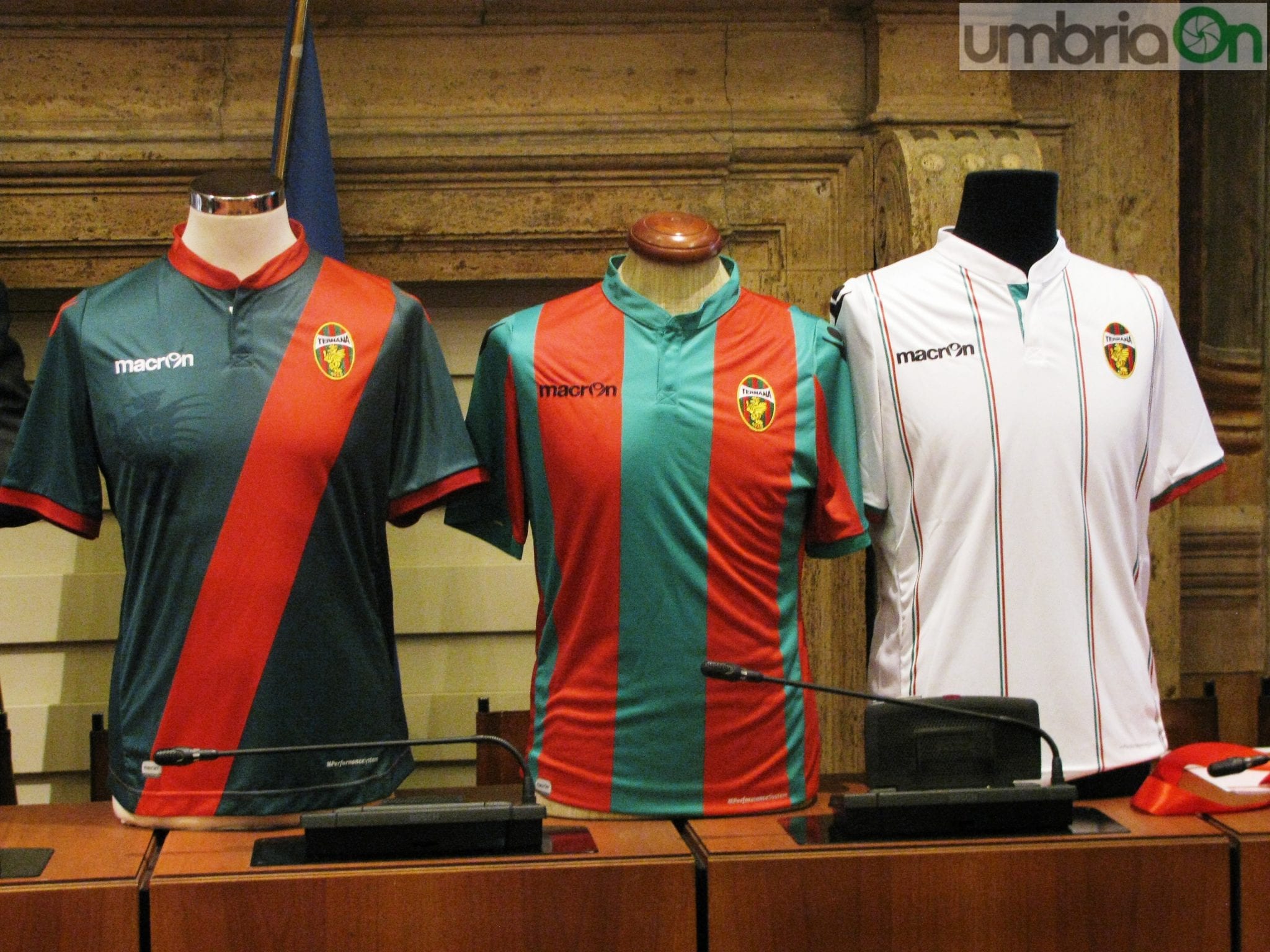 Magliette-maglie-Ternana.jpg