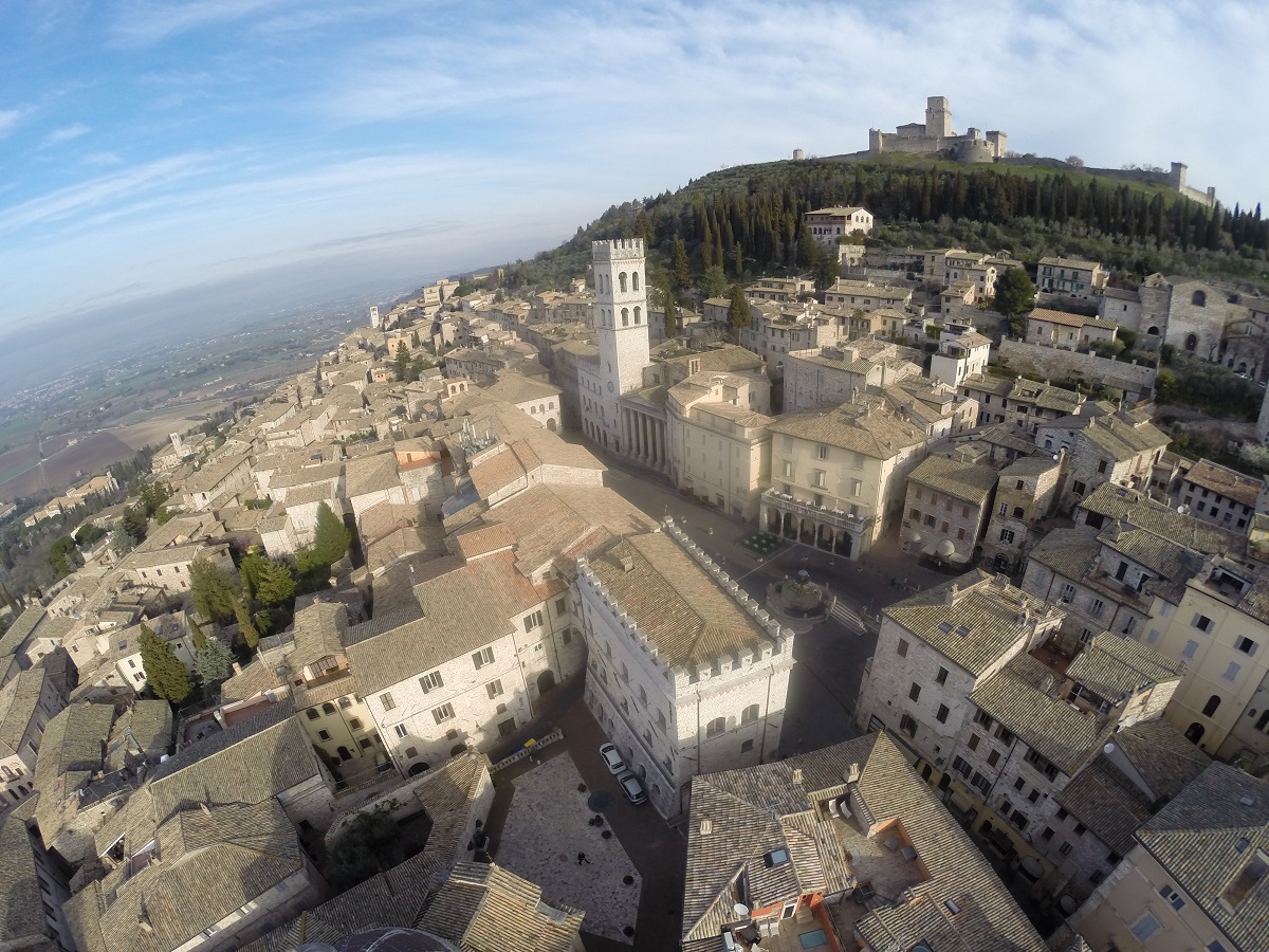 Assisi, lunedì scattano nuovi orari per la Ztl - umbriaON (Comunicati Stampa)