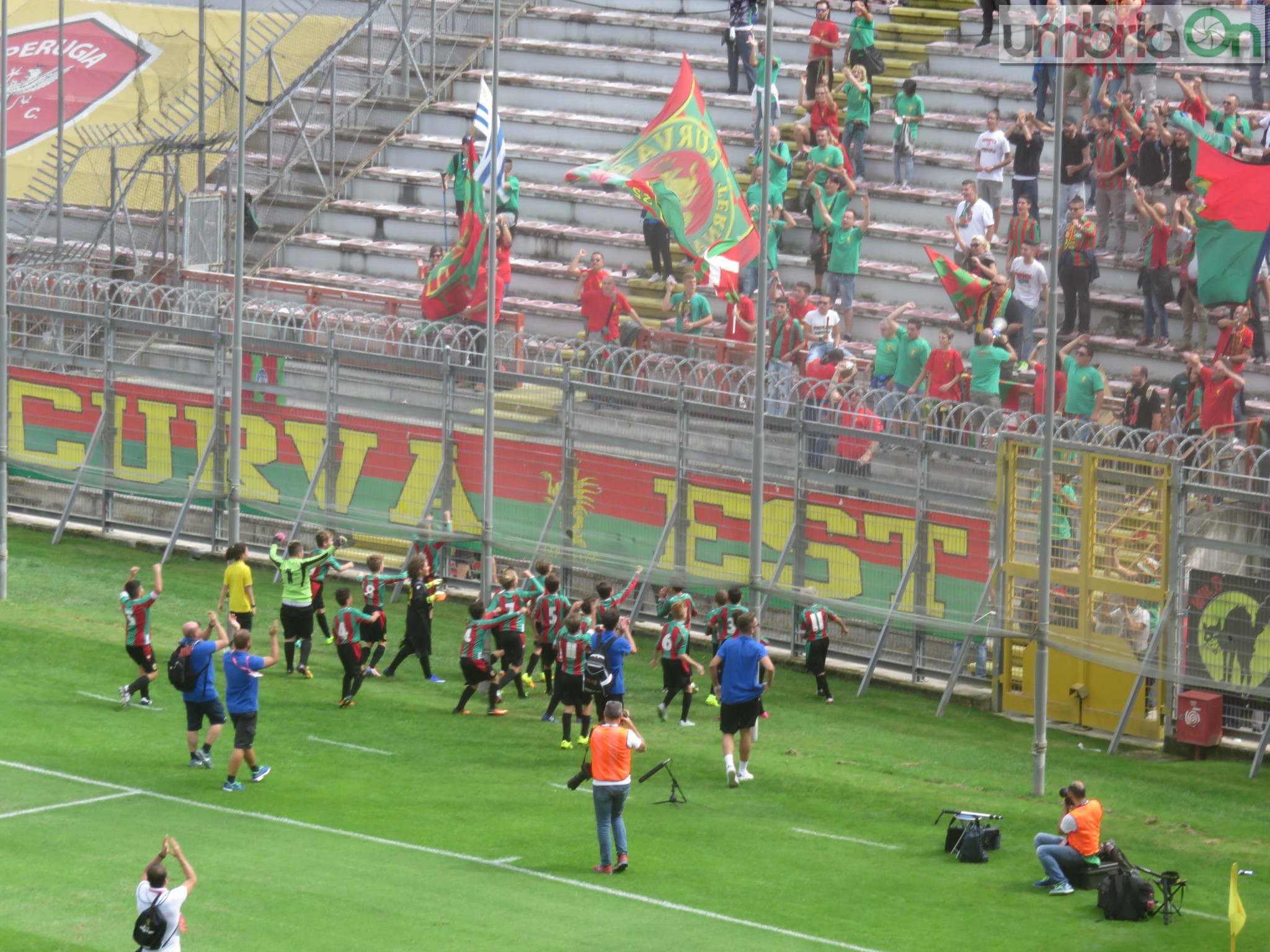 tifosi ternana curva derby