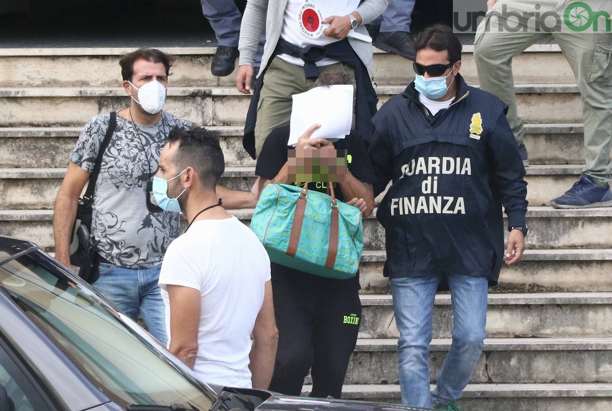 Operazione-antidroga-Alì-Park-arresti-polizia-Terni-25-settembre-2020-foto-Mirimao-9