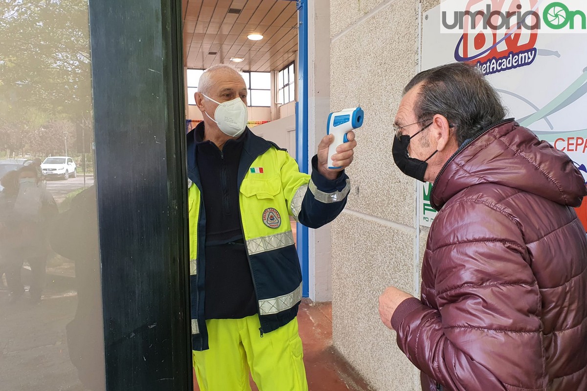 apertura-centro-vaccinale-ponte-san-giovanni-30-aprile-2021_5-1