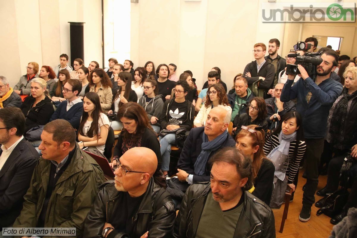 Briccialdi-assemblea-pubblica-occupazione-13-maggio-2019-foto-Mirimao-6