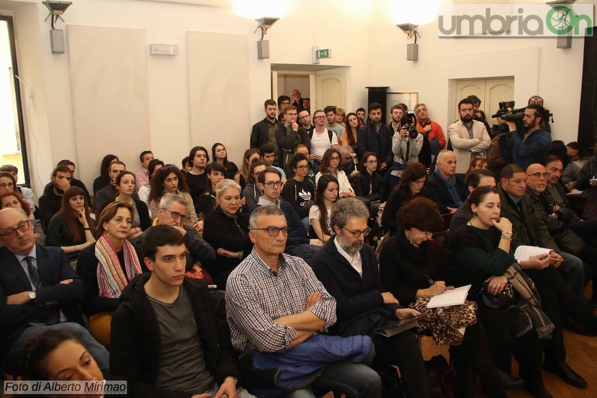 Briccialdi-assemblea-pubblica-occupazione-13-maggio-2019-foto-Mirimao-8