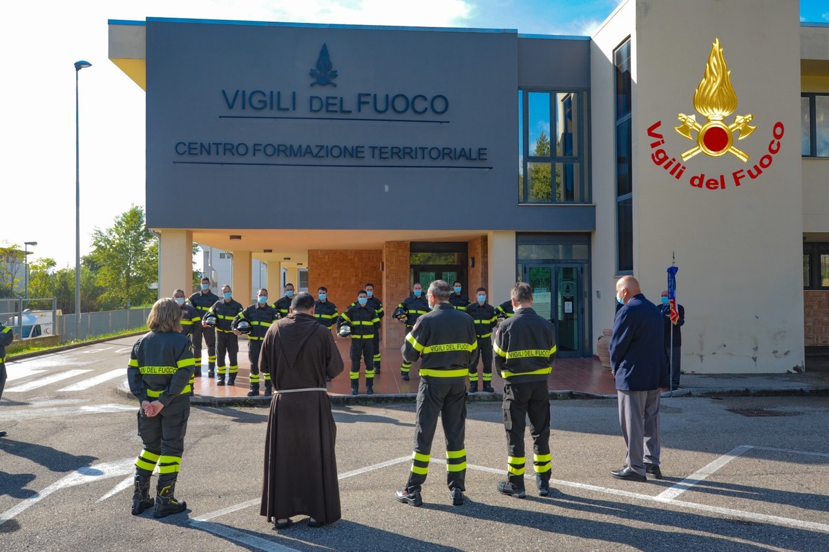 Benedizione-elmi-11-allievi-89°-corso-vigili-fuoco-Terni-7-ottobre-2020-2