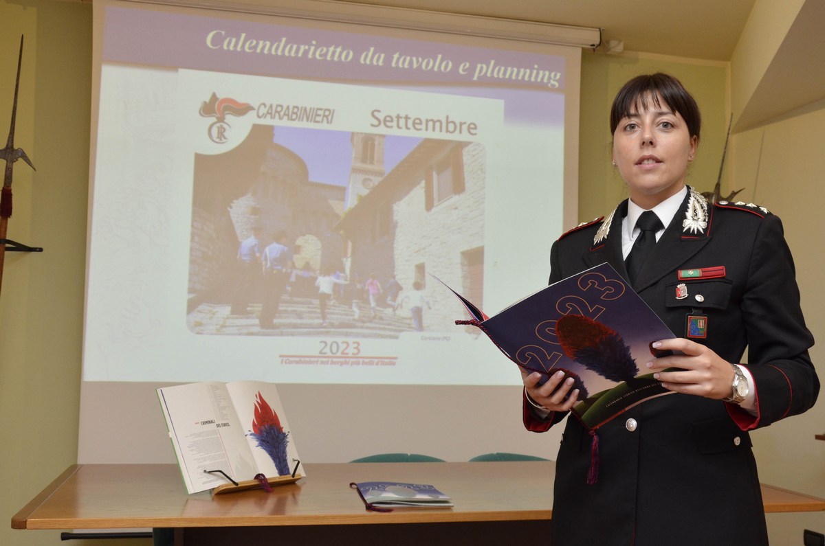 Presentazione calendario carabinieri 2023 - Comando Perugia (5)