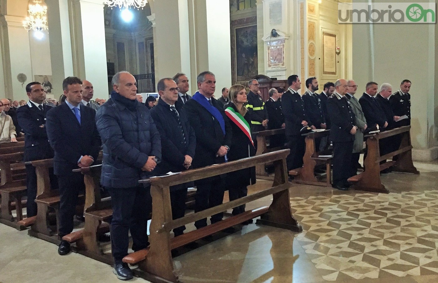 Virgo-Fidelis-carabinieri-Terni-in-cattedrale-21-novembre-2016-1