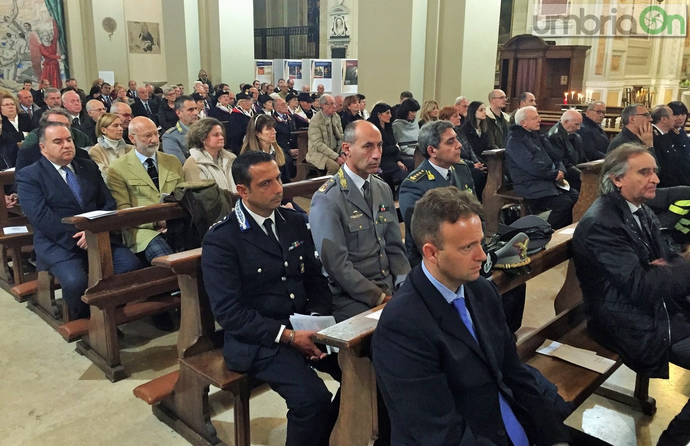Virgo-Fidelis-carabinieri-Terni-in-cattedrale-21-novembre-2016-16