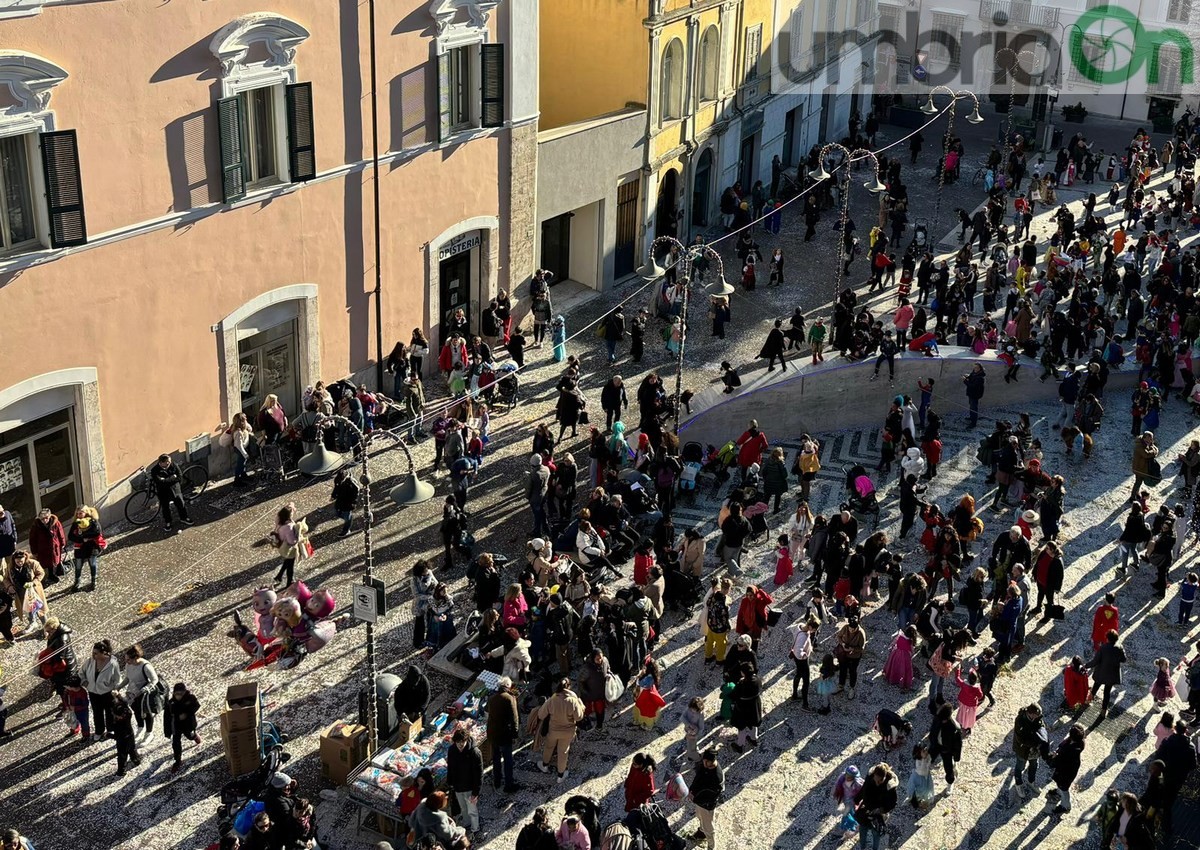 Carnevale piazza Solferino Terni - 13 febbraio 2024 (25)
