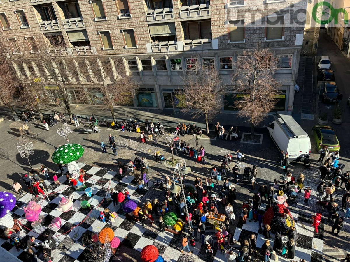 Carnevale piazza Solferino Terni - 13 febbraio 2024 (27)