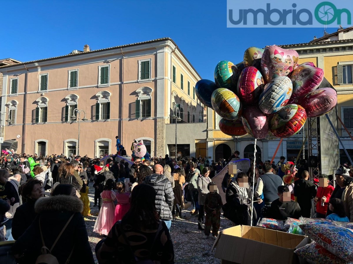 Carnevale piazza Solferino Terni - 13 febbraio 2024 (4)