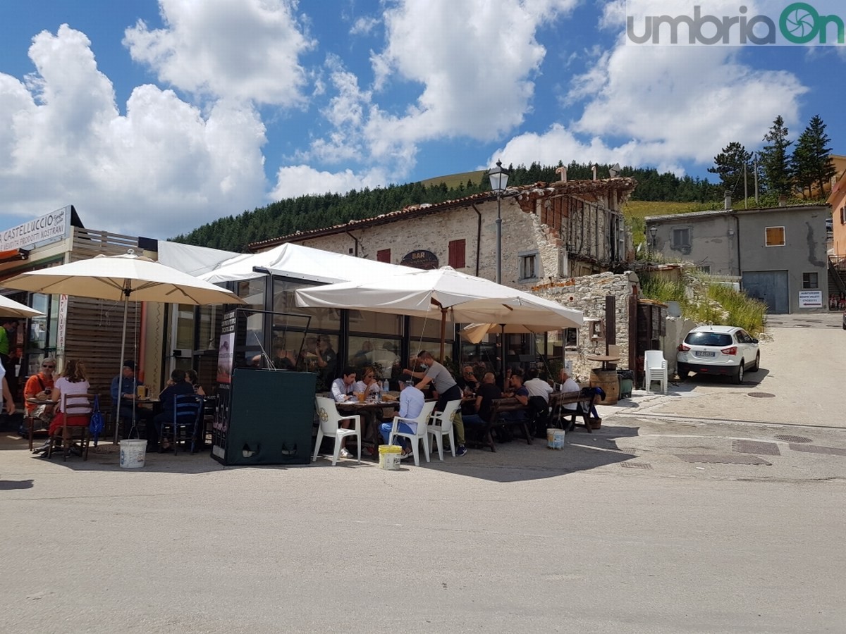 Castelluccio di Norcia, fioritura e turismo - 3 luglio 2020 (9)