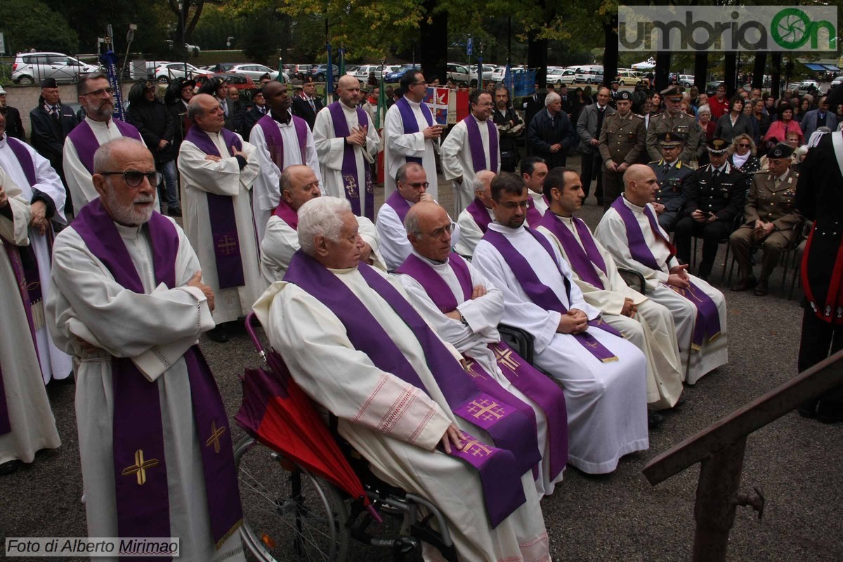 Commemorazione-defunti-cimitero-Terni-messa-foto-Mirimao-2-novembre-2019-5