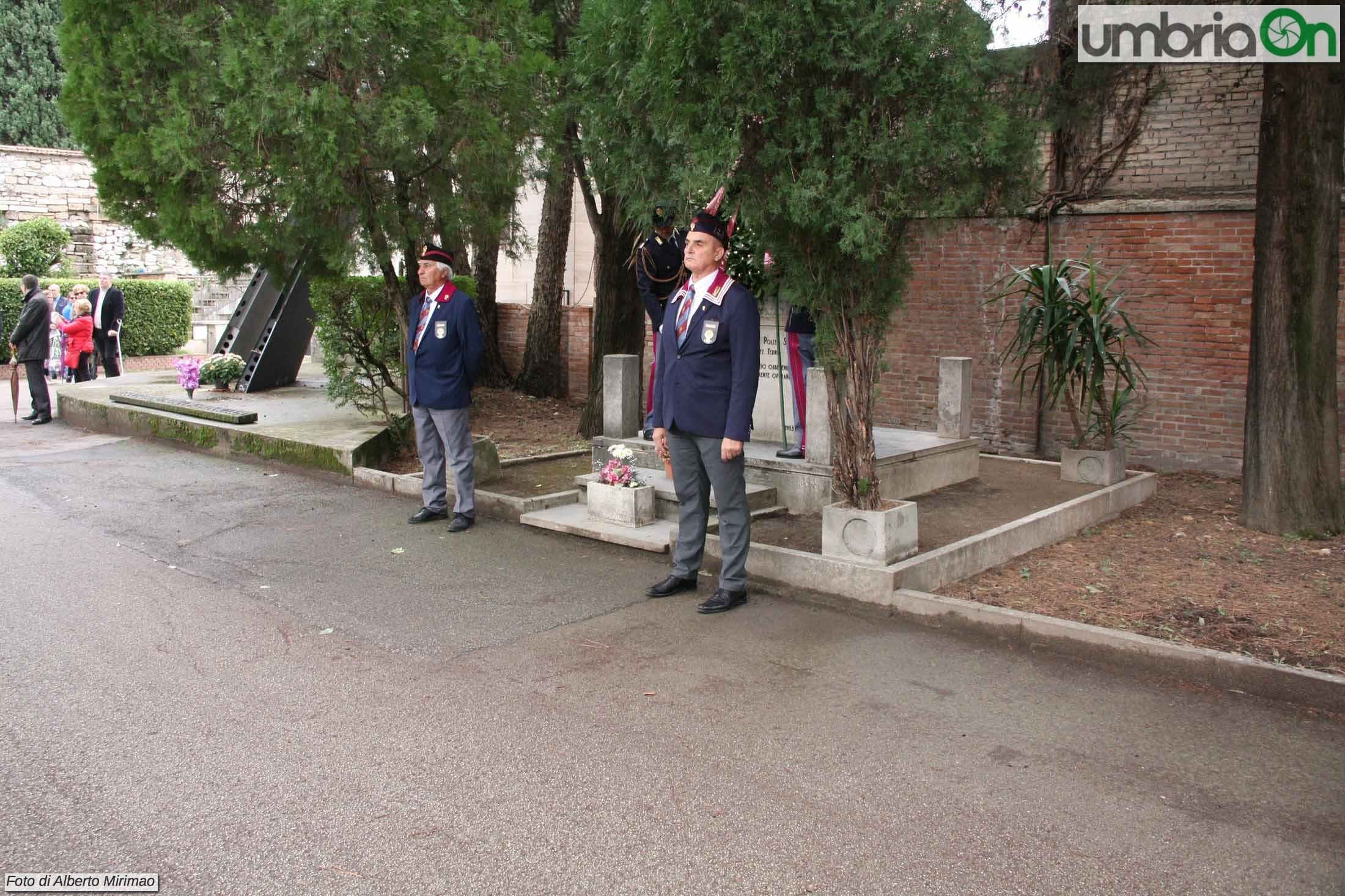 cimitero 2 novembre _7922- A. Mirimao