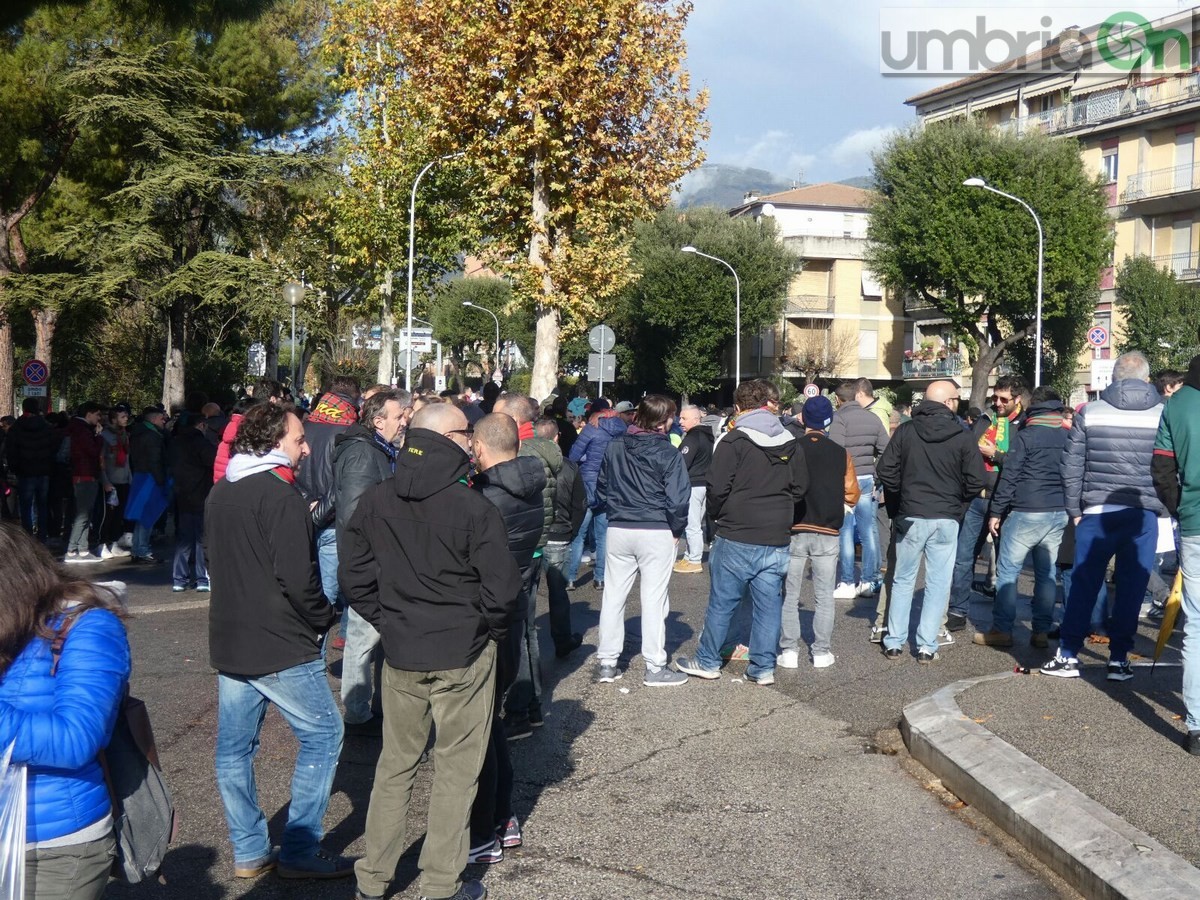 Derby-Ternana-Perugia-tifosi-e-forze-dellordine-26-novembre-2017-3