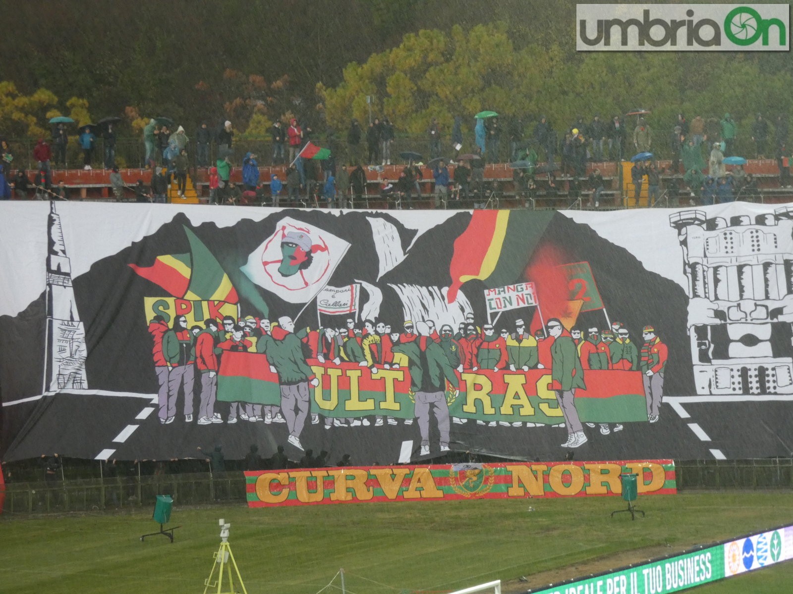 Ternana-derby-Perugia-coreografie-curva-nord-FILEminimizer