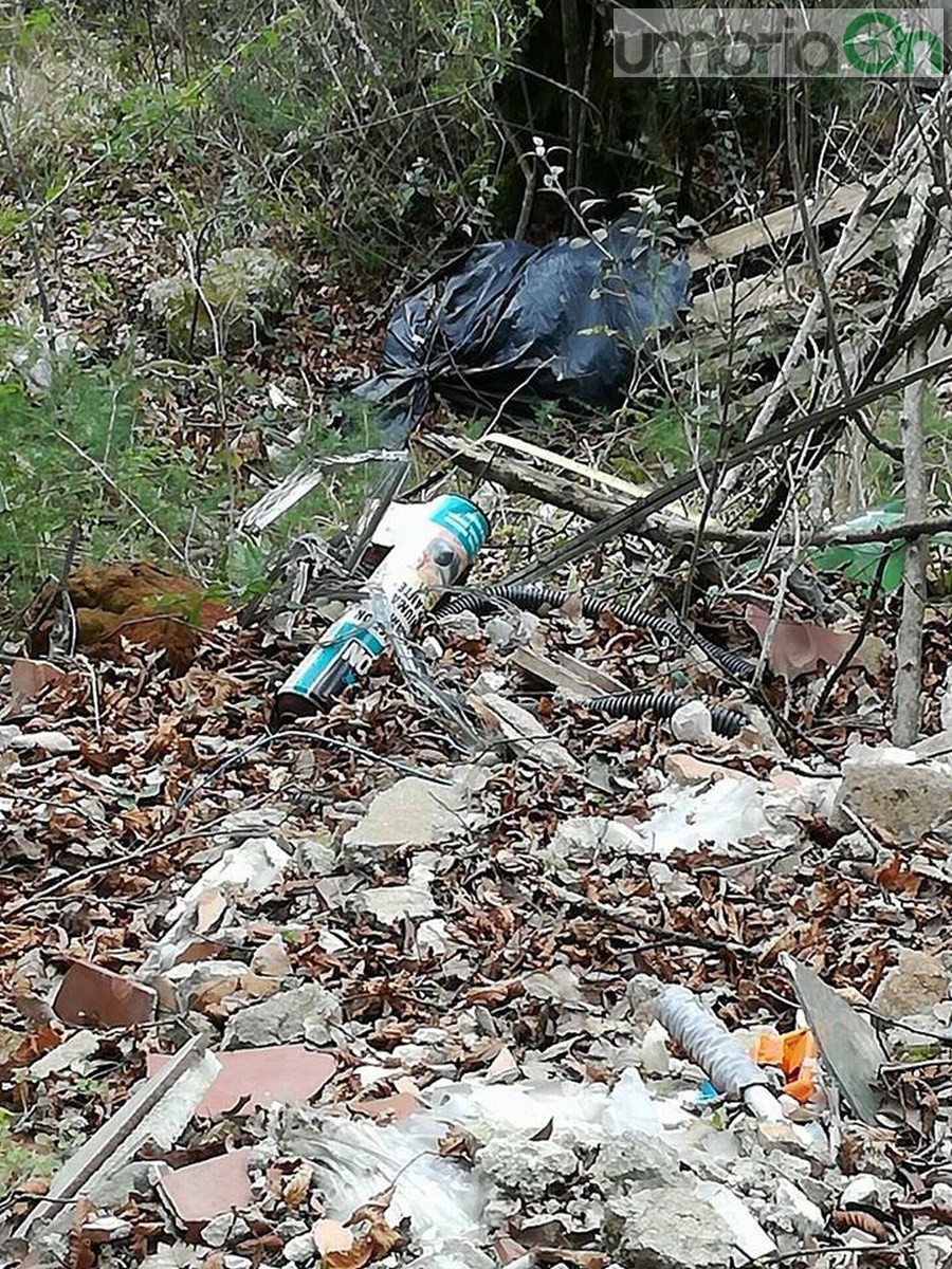 Discarica via Mola di Bernardo, Terni - 26 marzo 2018 (8)