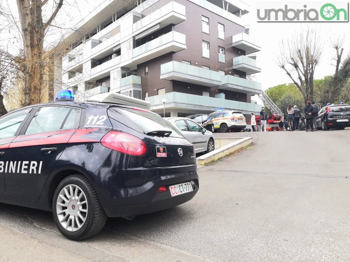 Incendio-via-Malnati-Terni-1°-marzo-2019