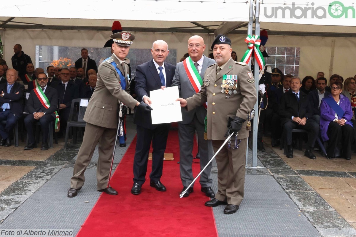 Festa forze armate e unità nazionale Terni, insigniti - 4 novembre 2022 (Foto Mirimao) (14)