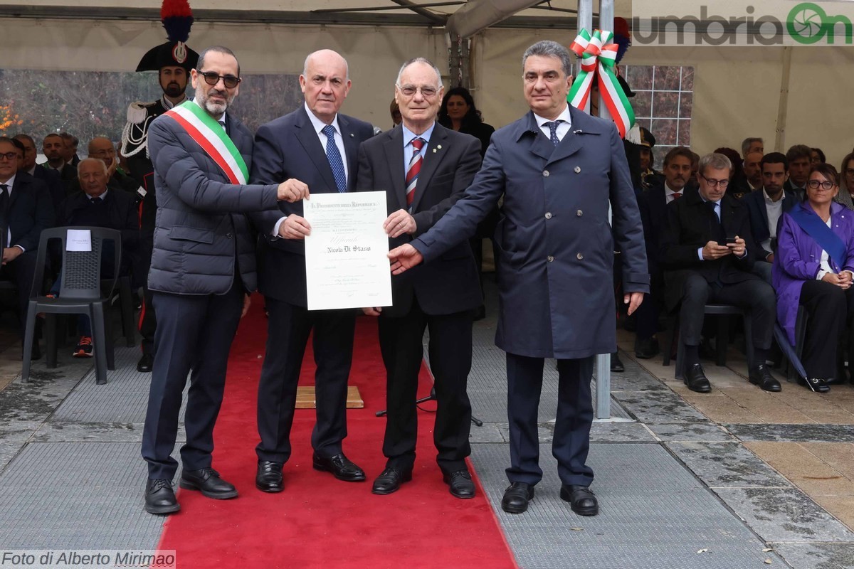 Festa forze armate e unità nazionale Terni, insigniti - 4 novembre 2022 (Foto Mirimao) (3)