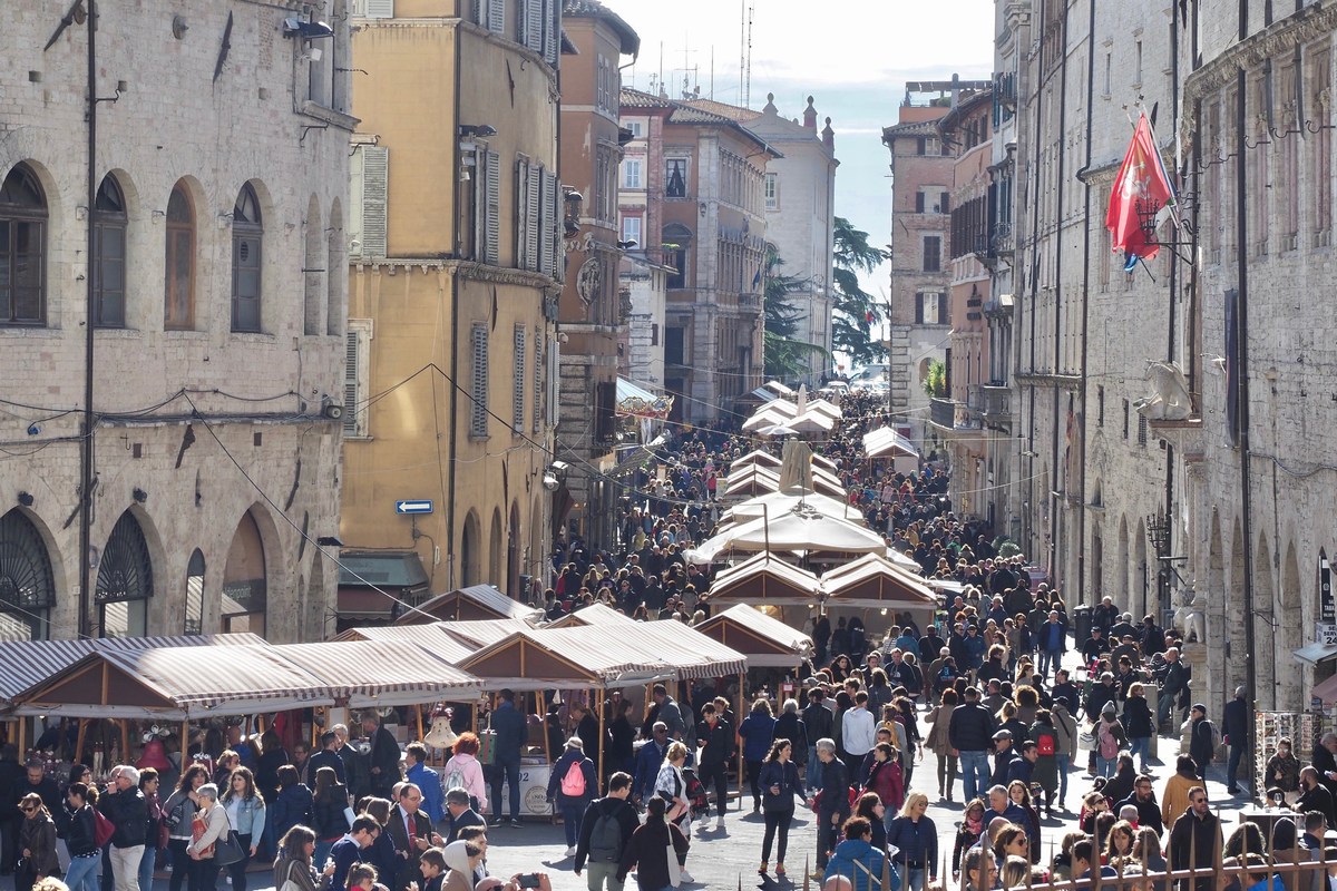 Fiera-Morti-Perugia-inaugurazione-1°-novembre-2019-foto-Belfiore-37