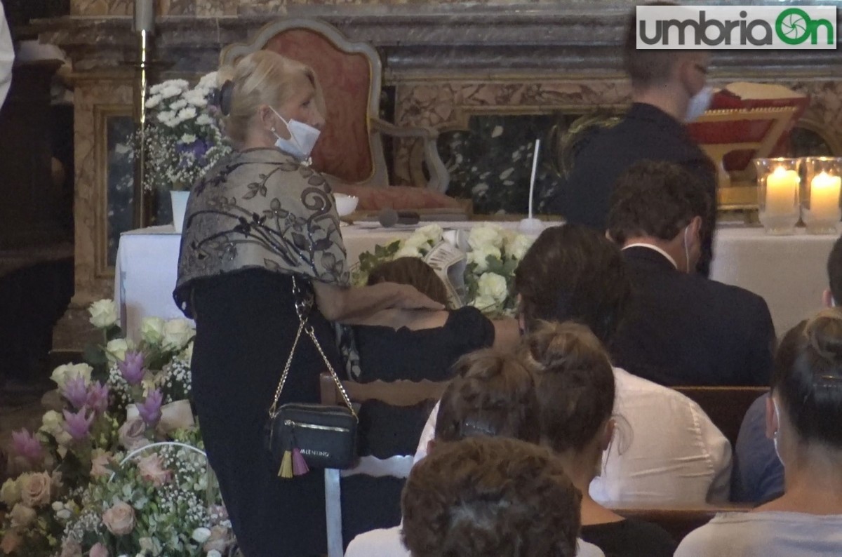 funerali carlotta mamma 2