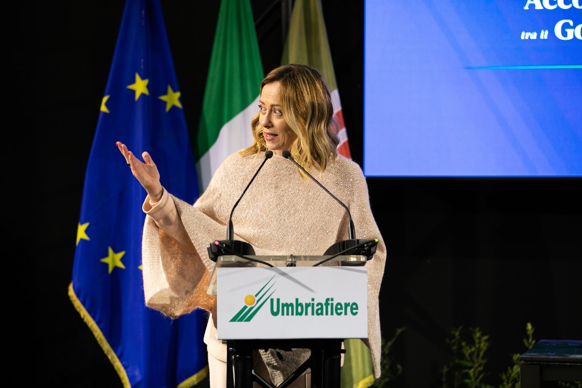 Giorgia Meloni Bastia Umbra UmbriaFiere firma accordo Governo-Regione - 9 marzo 2024 (70)