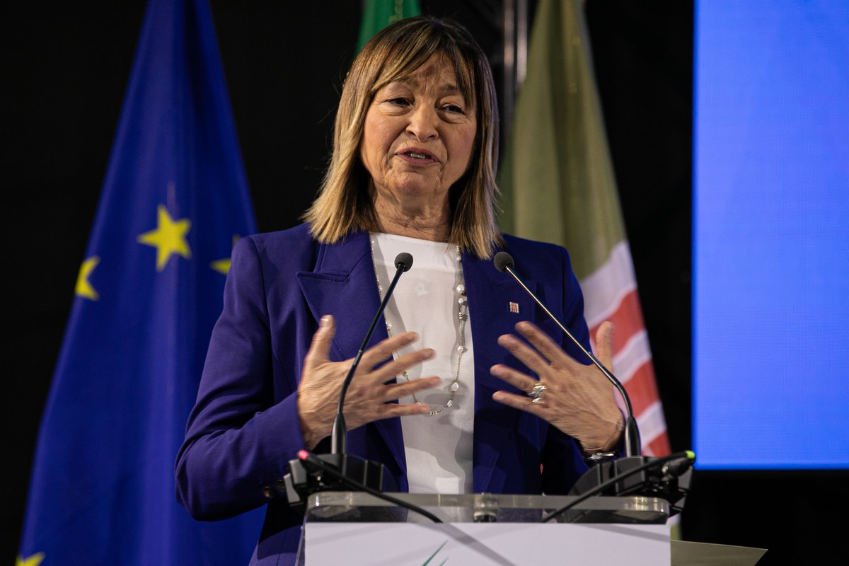 Giorgia Meloni Bastia Umbra UmbriaFiere firma accordo Governo-Regione - 9 marzo 2024 (74)