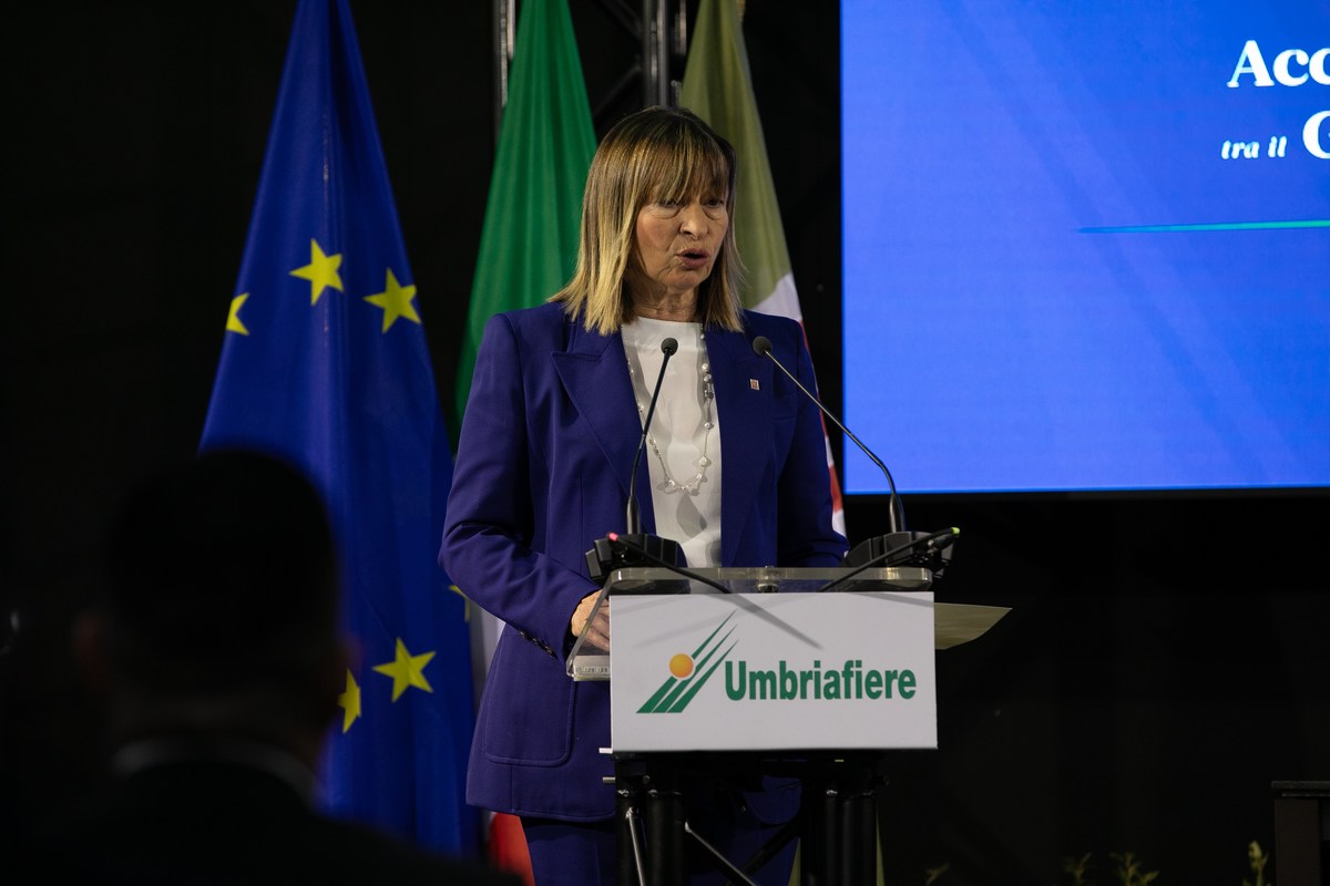Giorgia Meloni Bastia Umbra UmbriaFiere firma accordo Governo-Regione - 9 marzo 2024 (75)