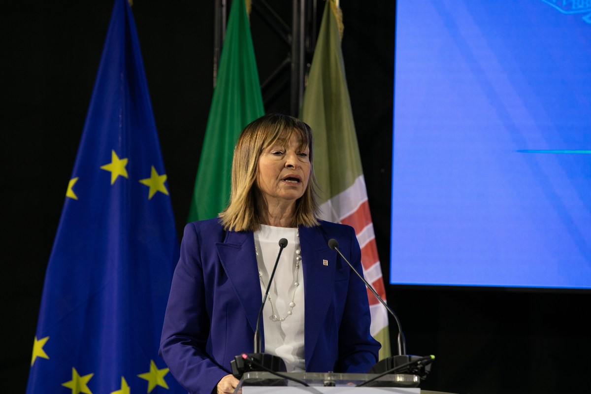 Giorgia Meloni Bastia Umbra UmbriaFiere firma accordo Governo-Regione - 9 marzo 2024 (80)