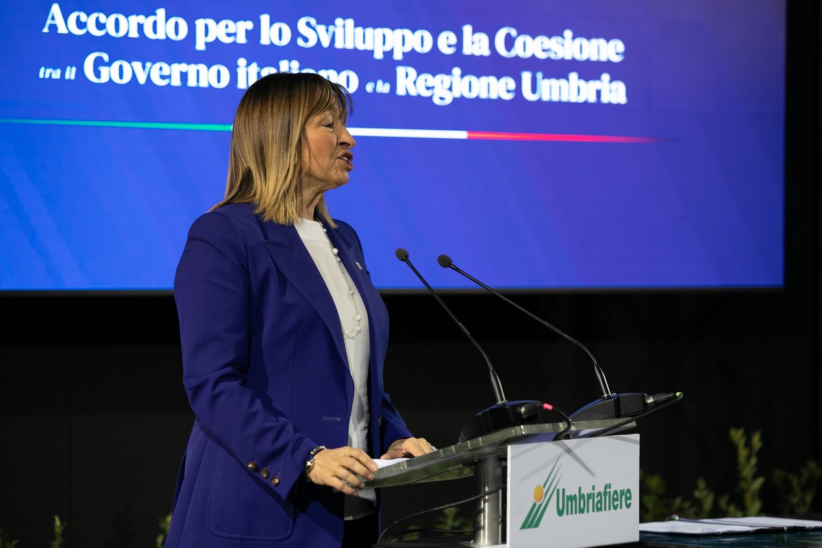 Giorgia Meloni Bastia Umbra UmbriaFiere firma accordo Governo-Regione - 9 marzo 2024 (84)