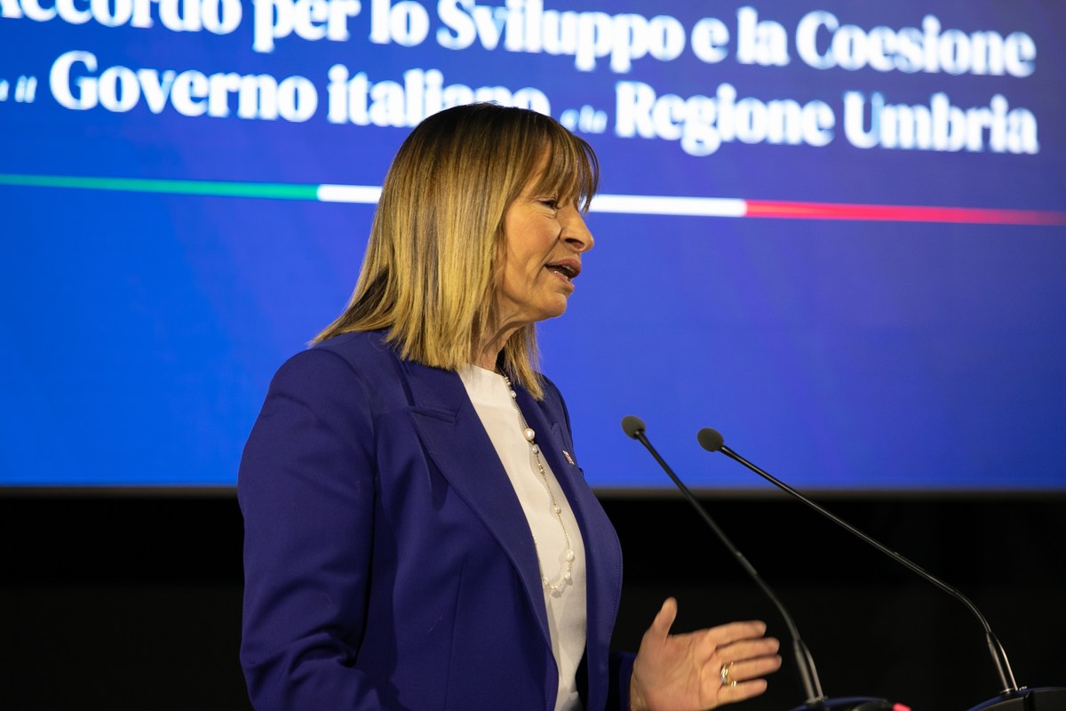 Giorgia Meloni Bastia Umbra UmbriaFiere firma accordo Governo-Regione - 9 marzo 2024 (85)