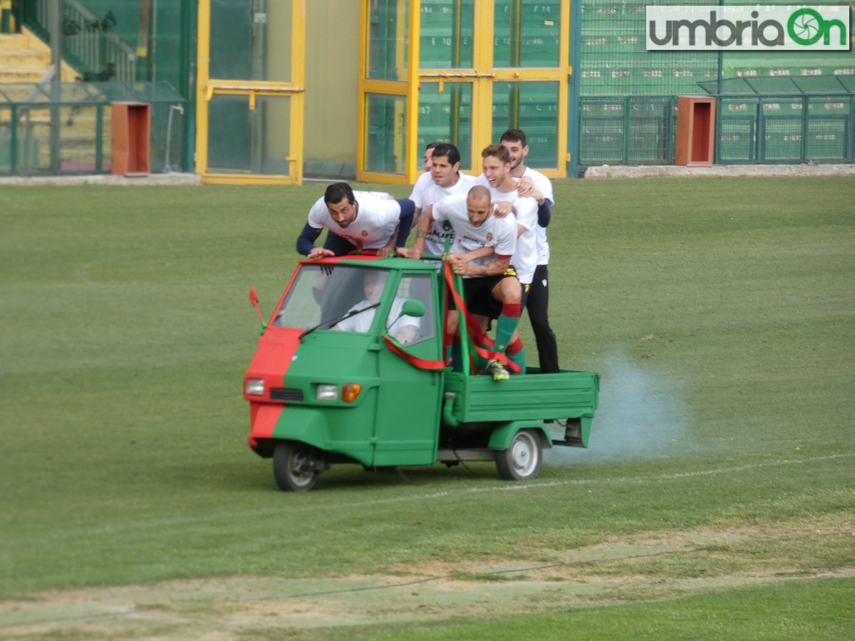 Ternana-festa-carretto-promozione-Avellino45454