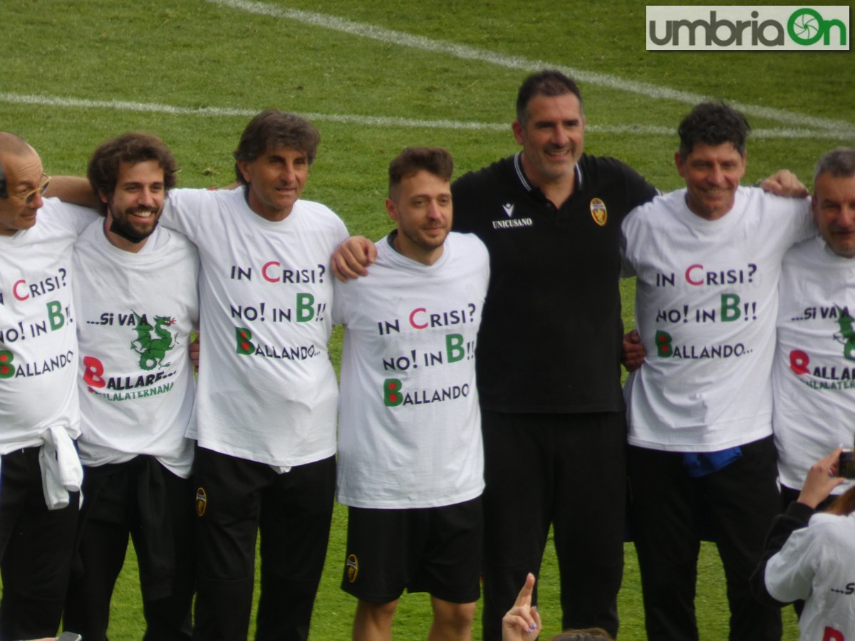 Ternana-festa-promozione-rossoverde-Fere-Avellino-Lucarelli