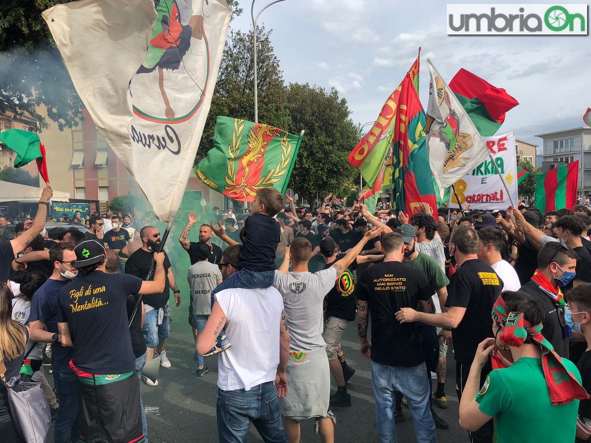 Festa-Ternana-festeggiamenti-supercoppa-derby-tifosi-supporter