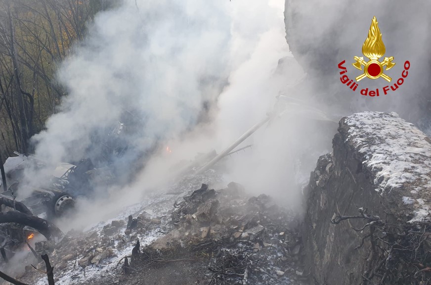 Autocisterna-incendio-somma-Flaminia-fuoco-fiamme-vigili-5