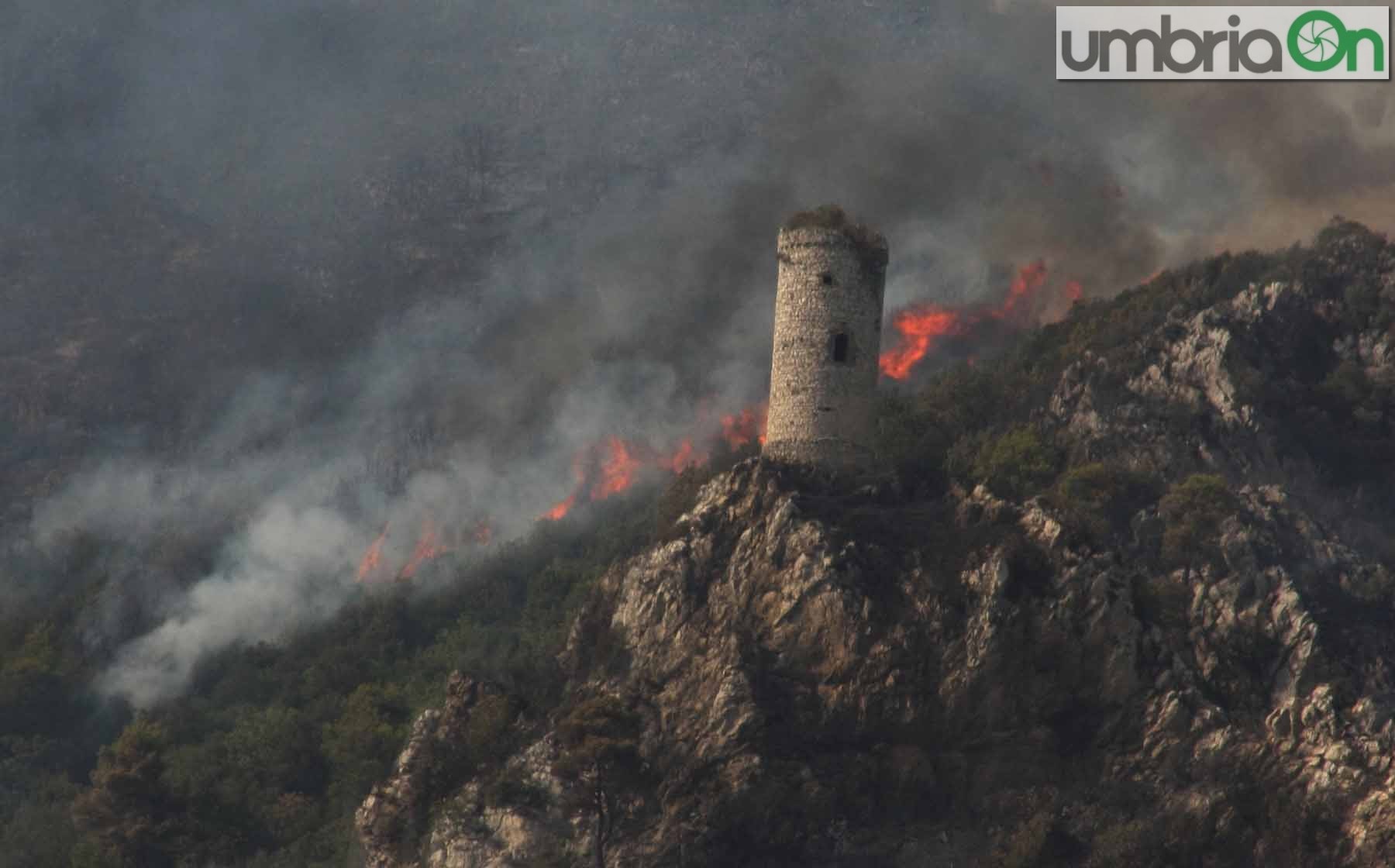 incendio rocca san zenone terni_6517-A.Mirimao