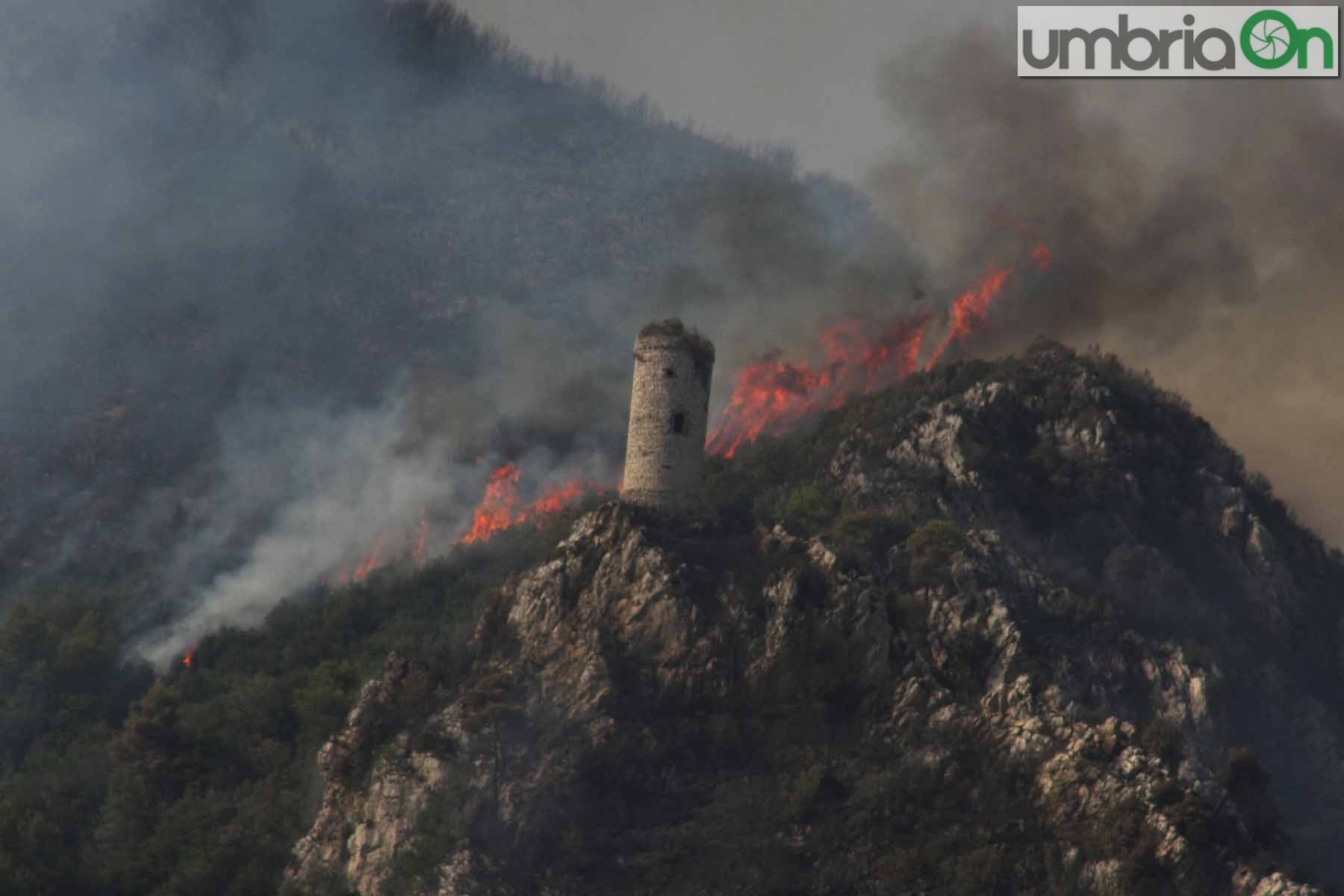 incendio rocca san zenone terni_6523-A.Mirimao