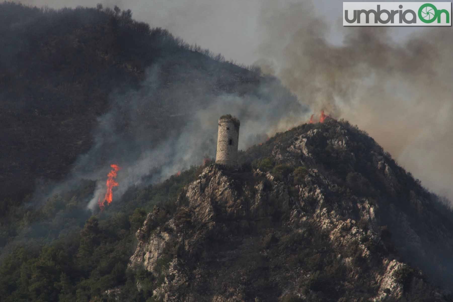 incendio rocca san zenone terni_6547-A.Mirimao