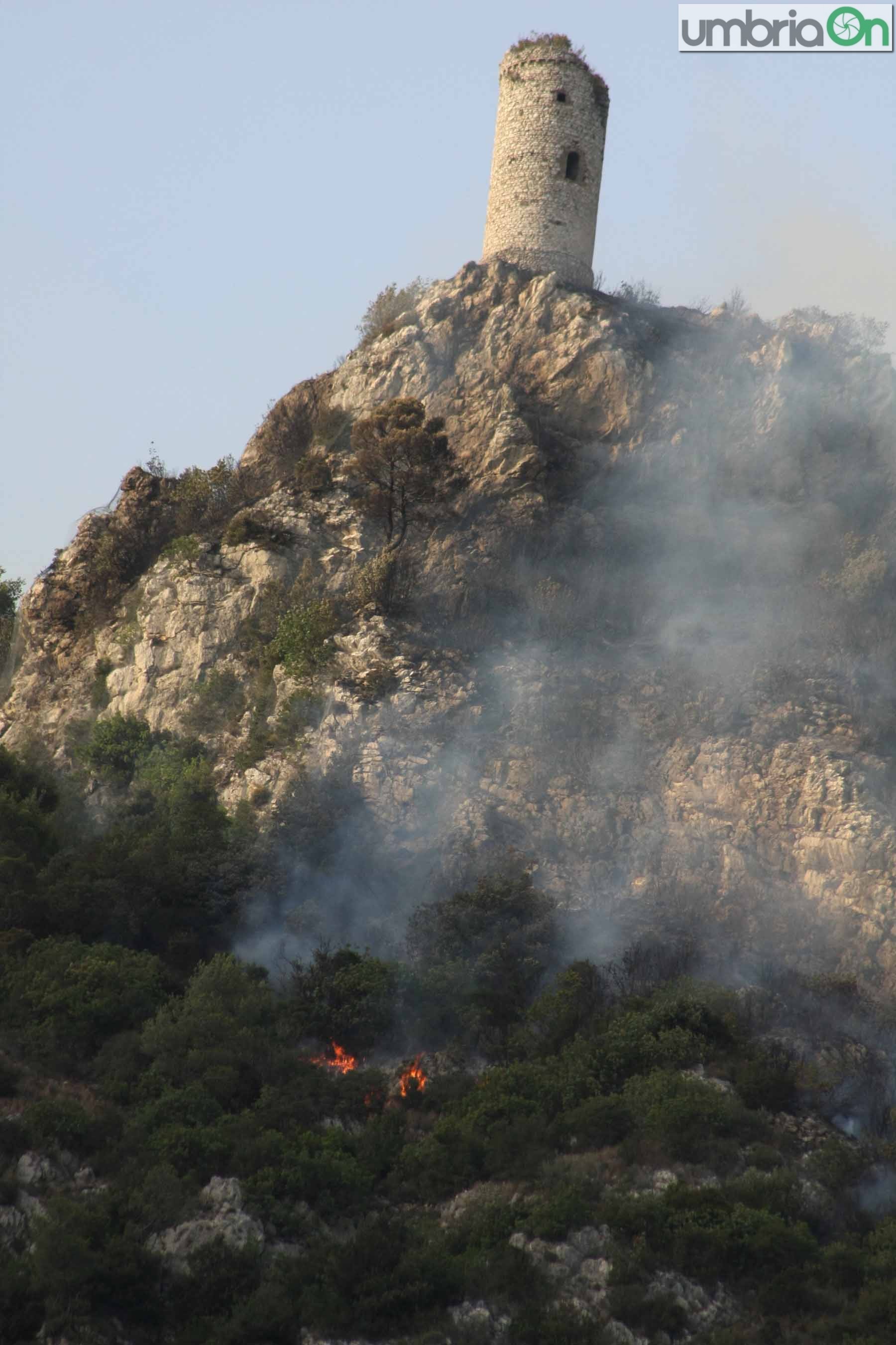 incendio rocca san zenone terni_6667-A.Mirimao