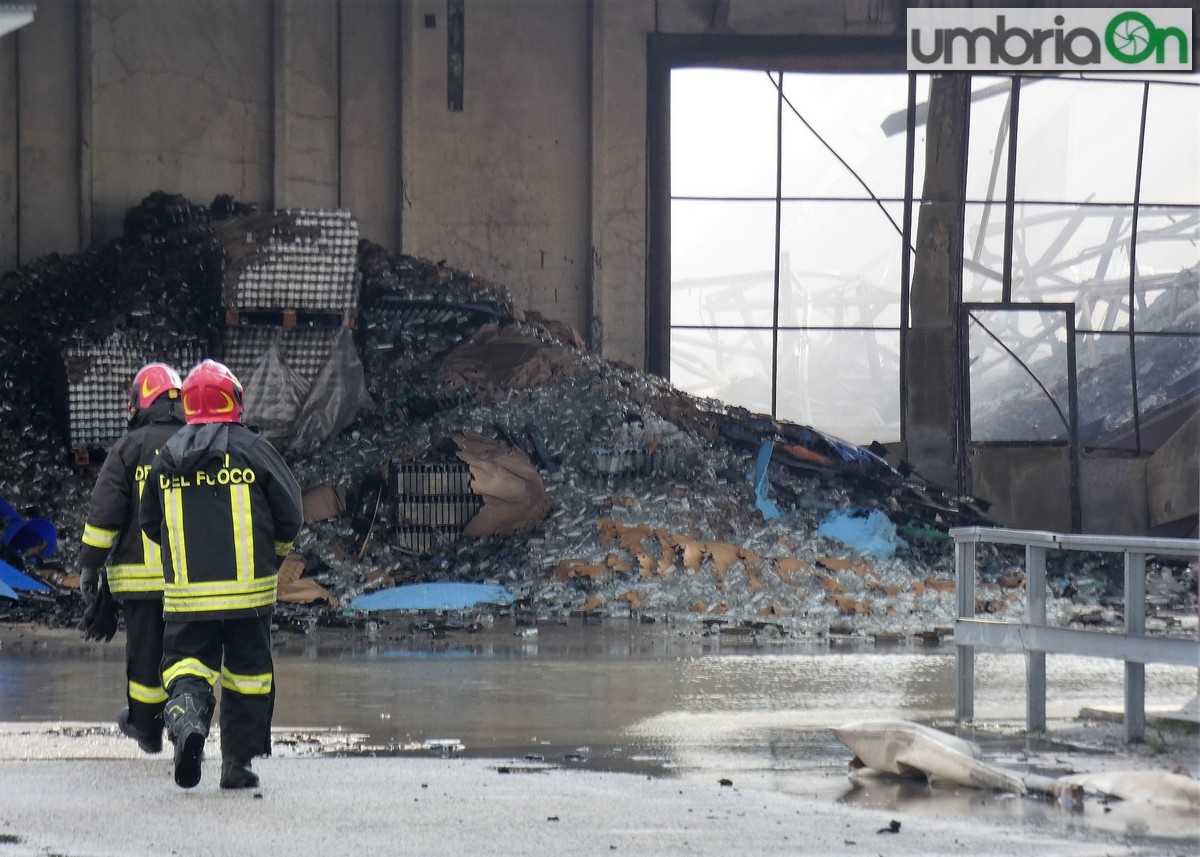 Incendio-Medei-autotrasporti-5