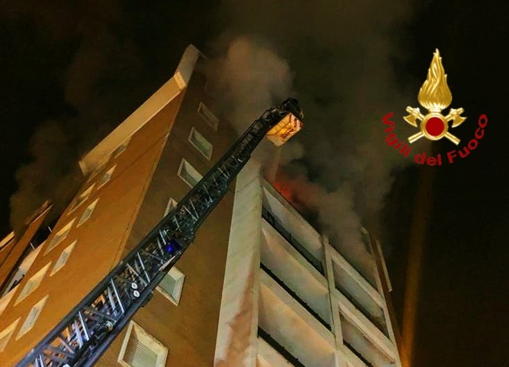 Via-Libertini-Terni-incendio-vvf