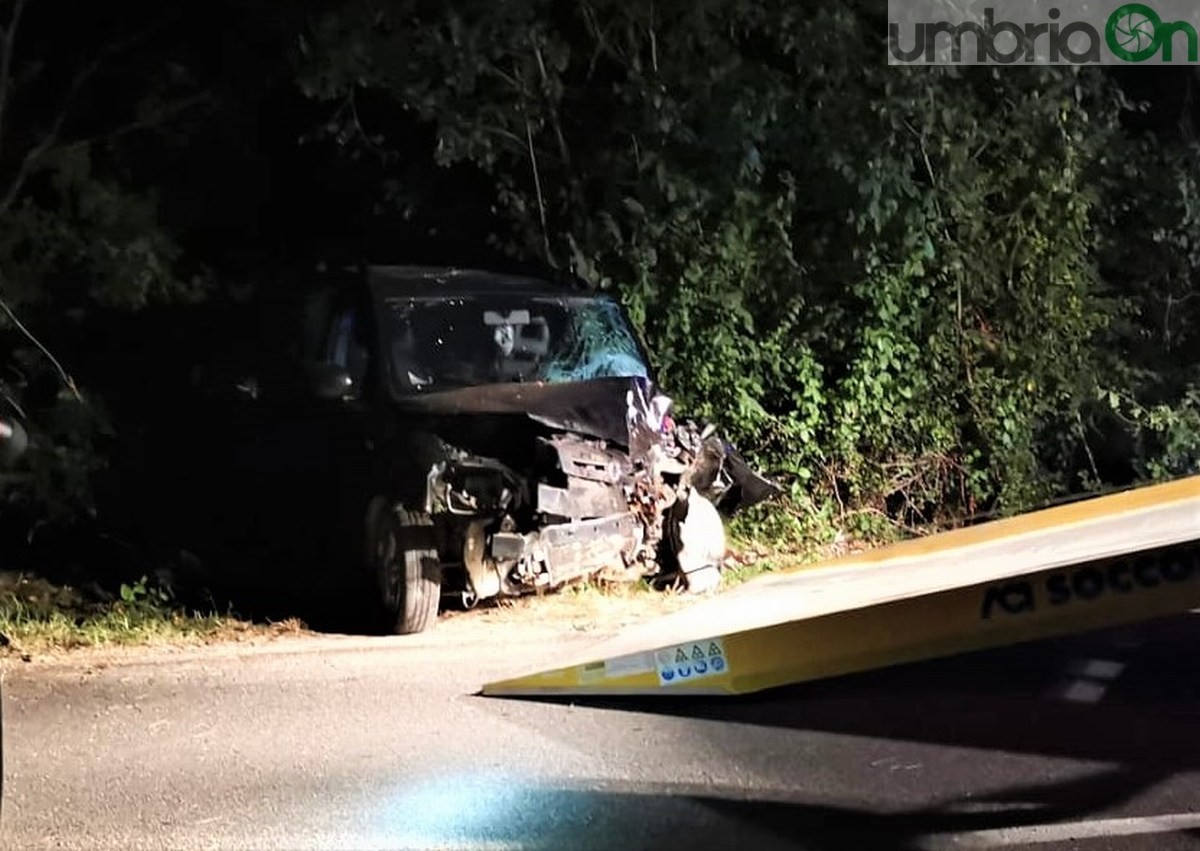 Incidente-mortale-Acquasparta-auto-cinghiale-18-settembre-2020-5