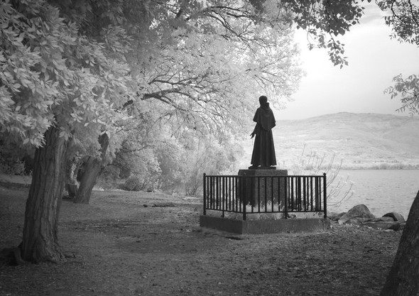 jean wilmotte, isola maggiore, lago trasimeno, foto, bianco e nero, infrarossi