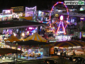 luna-park-notturna-notte-illuminazione-aperturadfdfdd3443g34343-staino