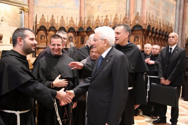 mattarella, assisi, basilica, san francesco, terremoto, sisma, 1997, protezione civile, presidente della repubblica