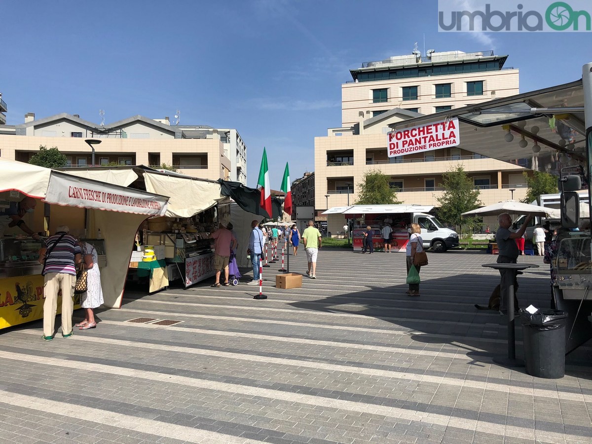 Mercatino-in-centro-Terni-4-agosto-2021-4