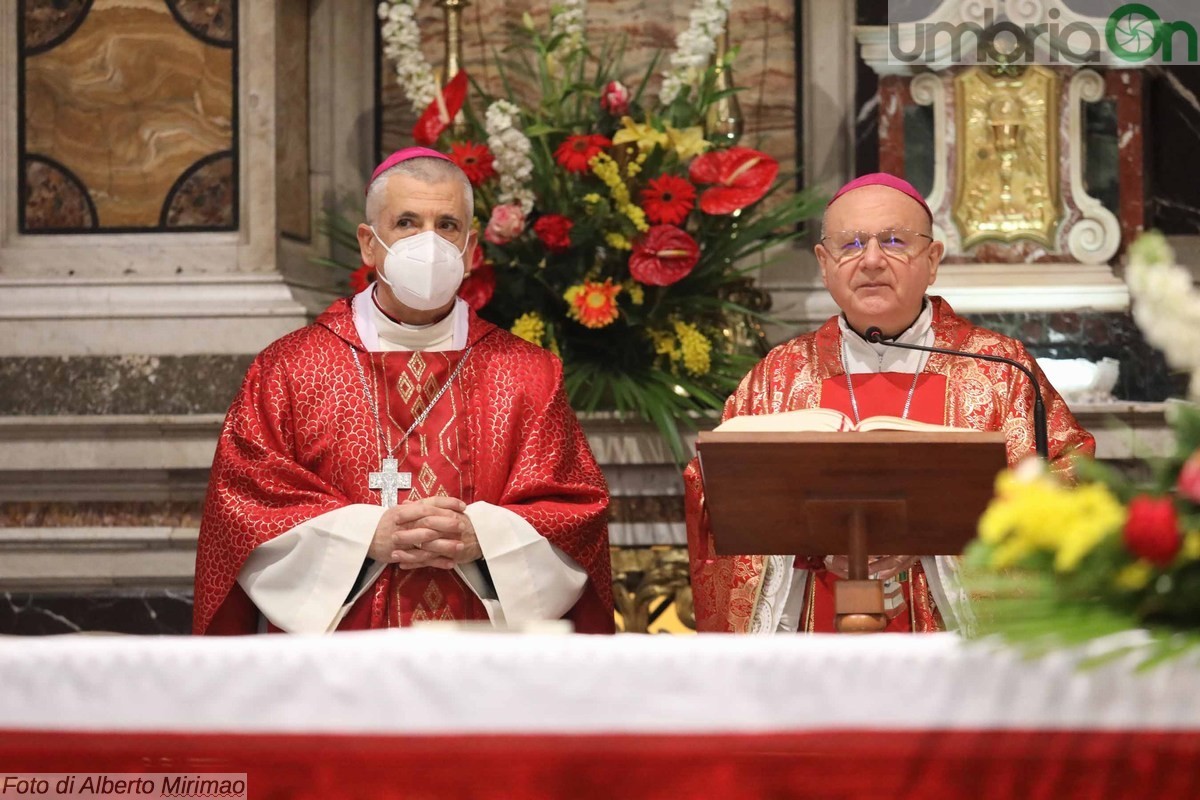 Messa San Valentino basilica Terni, donazione vetrata Lions liceo Metelli - 14 febbraio 2022 (10)