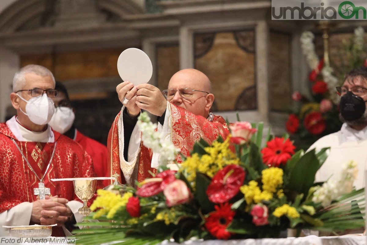 Messa San Valentino basilica Terni, donazione vetrata Lions liceo Metelli - 14 febbraio 2022 (30)