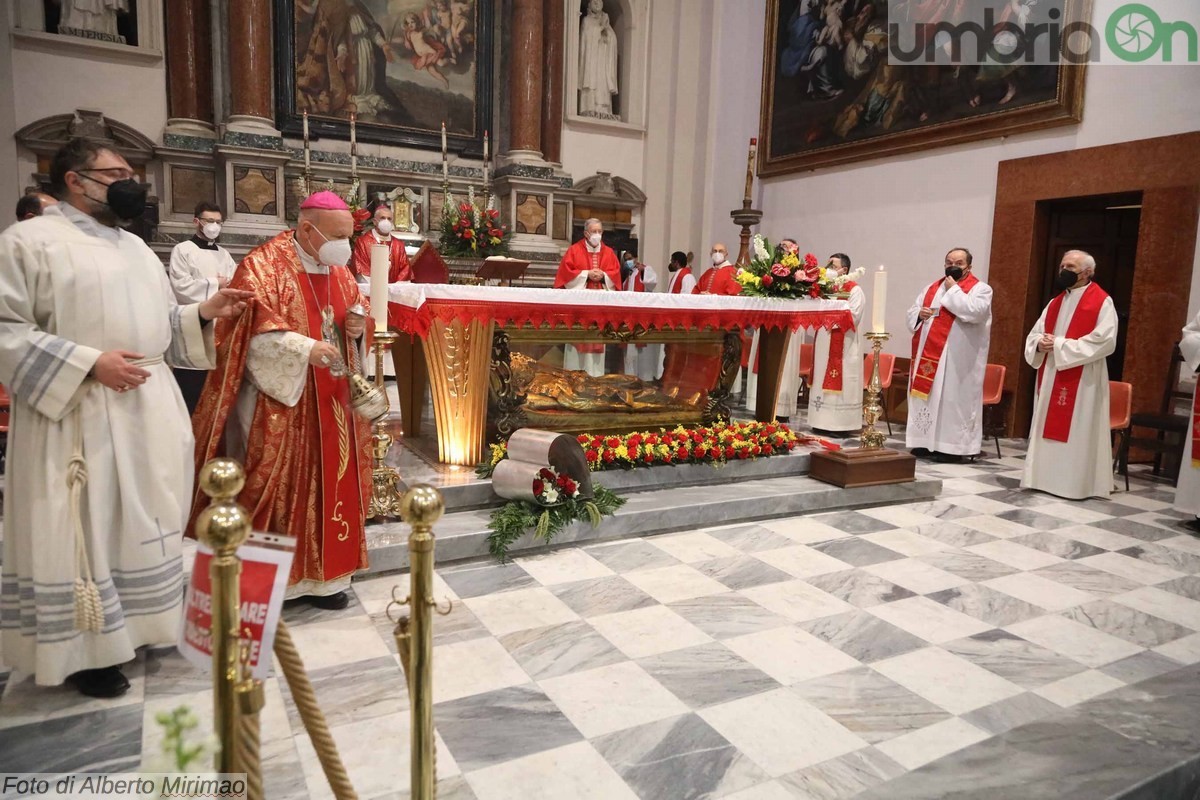 Messa San Valentino basilica Terni, donazione vetrata Lions liceo Metelli - 14 febbraio 2022 (6)