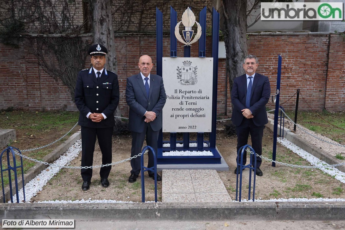 Cimitero monumento polizia penitenziaria Mirimao (9)